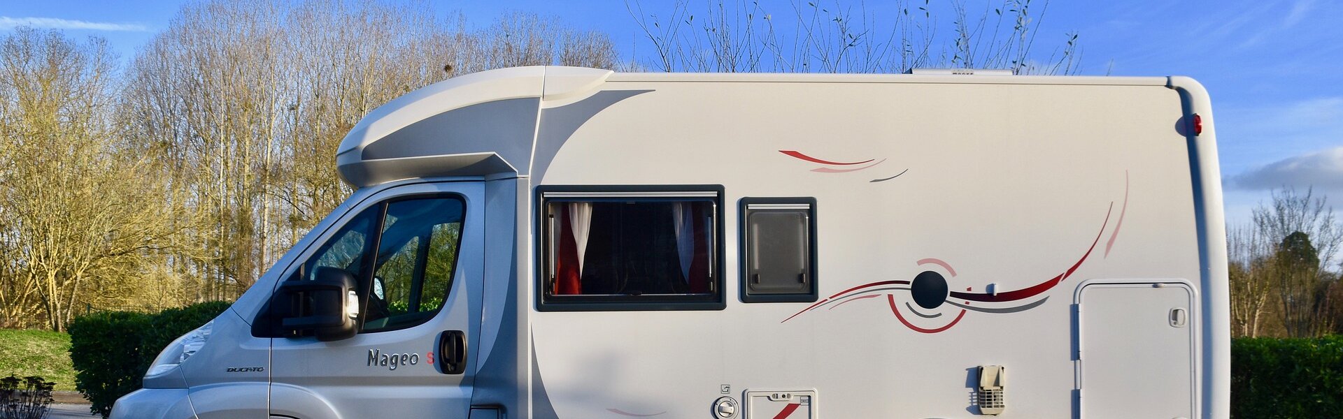 Aire du plan d'eau et vidange Camping Car